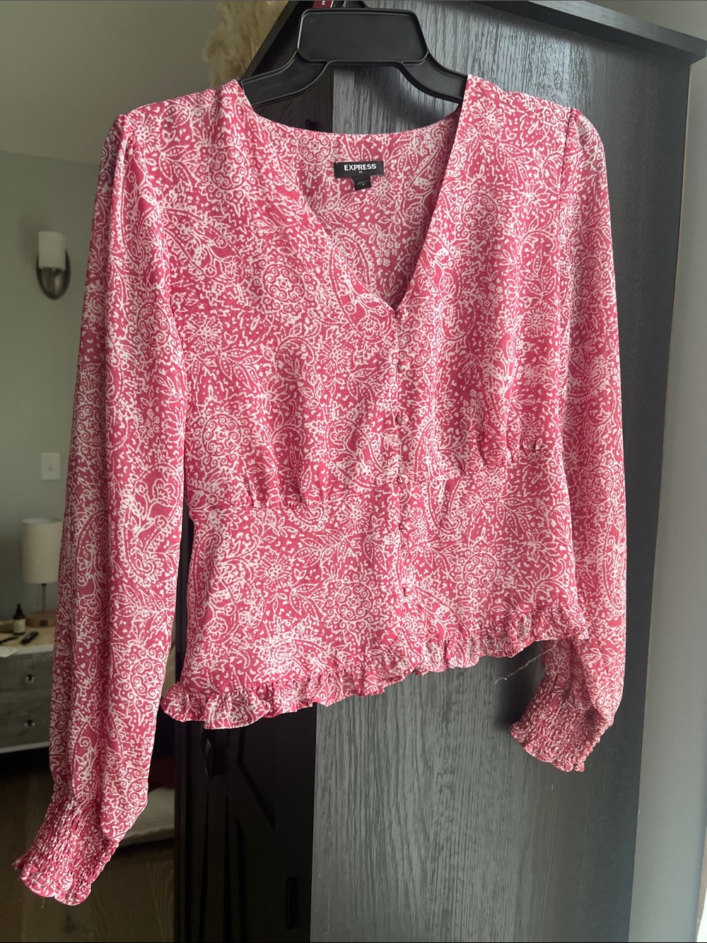 Express Pink Paisley V-Neck Ruffled Peplum Blouse